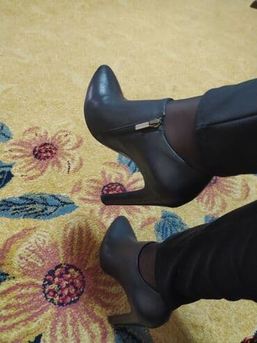 basconi: Basconi, 39 размер подойдёт и на 38, кожа, состояние новое, царапин — 2