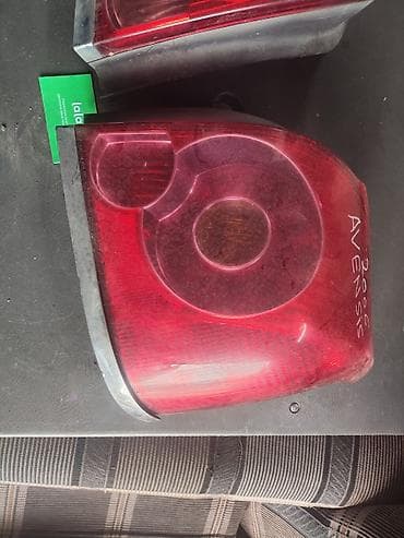 задний стоп тойота авенсис: Задние фонари Toyota Avensis (T25), 2003–2006 - Пара штатных задних — 1