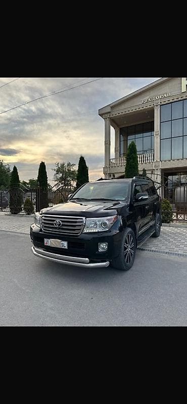 купить ленд крузер 200: Toyota Land Cruiser: 2013 г., Бензин, Внедорожник — 2