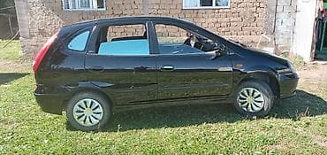 daf 2001: Nissan Almera Tino: 2003 г., 1.8 л, Механика, Бензин, Хэтчбэк — 4