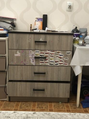 шкаф и комод с зеркалом: Комод для одежды, Б/у, Без зеркала, ЛДСП, цвет - Серый, Самовывоз — 2