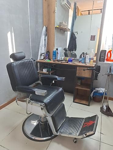 Жарнамалык жабдуулар: Продается!!! Парикмахерское кресло для барбершопа/салона. Состав — 4