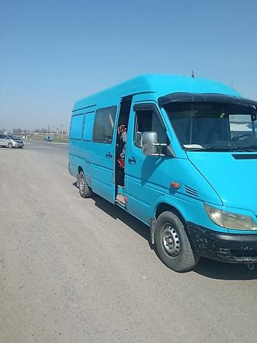 e class: Легкий грузовик, Mercedes-Benz — 1