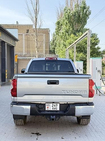 bridgeston: Toyota Тундра: 2019 г., 4.6 л, Автомат, Бензин, Пикап — 5