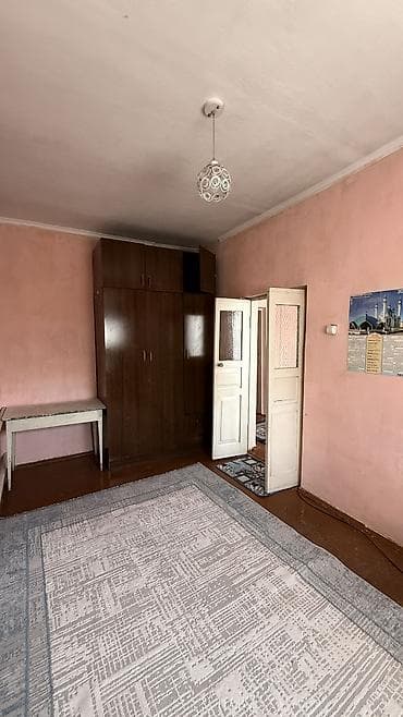 дом токульдош: Продаётся 4-комнатный дом 📍 Район Манаса / Щербакова — Участок 3,5 — 4