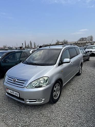 водная техника: Toyota Avensis Verso: 2003 г., 2 л, Ручные, Бензин, Универсал — 2
