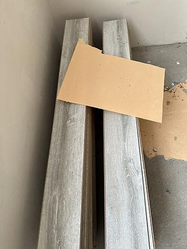 куплю б у линолеум: Б/ У Ламинат, серый дуб (имитация древесных волокон), доска — 2