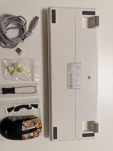 samsung galaxy s10e: Клавиатура, Механическая, Проводное подключение — 5