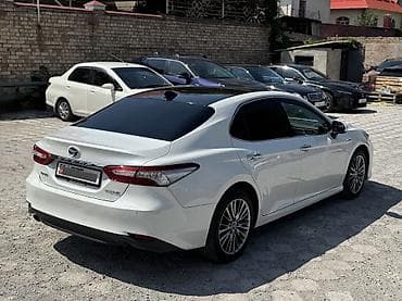 corolla 2004: Toyota Camry: 2018 г., 2.5 л, Вариатор, Гибрид, Седан — 5