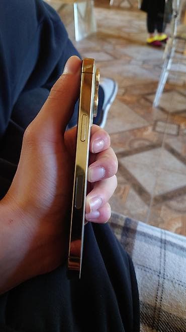 айфон 13 хр: IPhone 13 Pro Max, Б/у, 256 ГБ, Золотой, Чехол, 80 % — 3