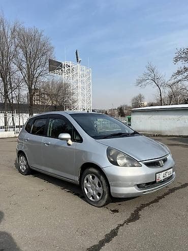 toyota corolla 2002: Honda Fit: 2001 г., 1.3 л, Вариатор, Бензин — 7