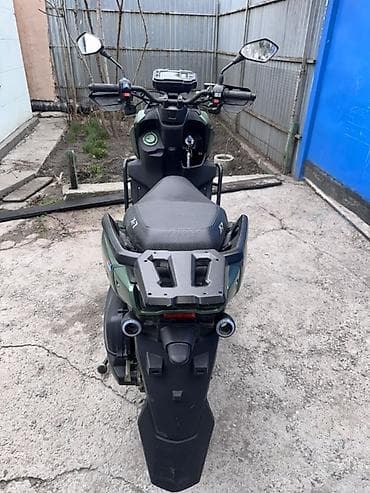 4114 r15: Скутер GST — 2