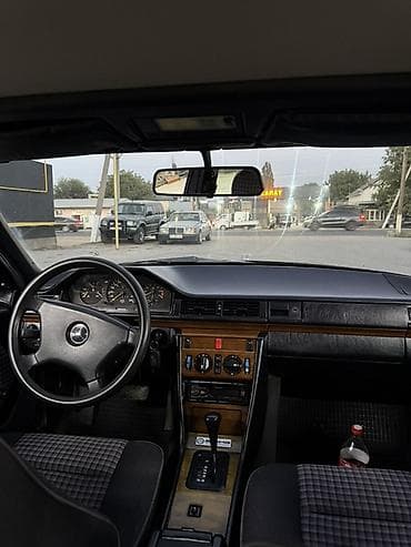 митсубиси спайс стар: Mercedes-Benz W124: 1991 г., 2.3 л, Автомат, Бензин, Седан — 7