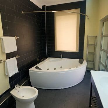 сниму 1 комнатную квартиру в бишкеке: 1 комната, Бытовая техника, Интернет, Wi-Fi, Банные принадлежности — 6