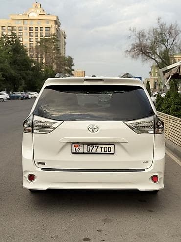 sienna: Toyota Sienna: 2014 г., 3.5 л, Автомат, Бензин, Минивэн — 7