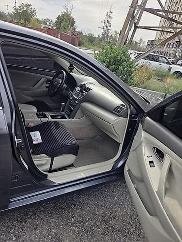 интересует: Toyota Camry: 2007 г., 2.4 л, Автомат, Бензин, Седан — 8