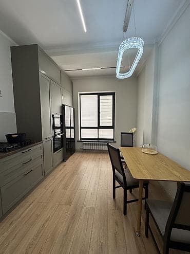 стройител: 3 комнаты, 88 м², Элитка, 9 этаж — 1