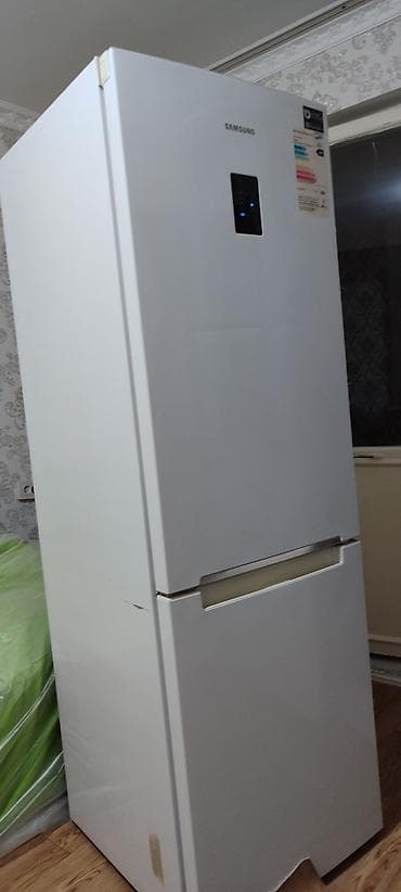 deepcool pf: Холодильник Samsung, двухкамерный, белый, с нижней морозильной — 1
