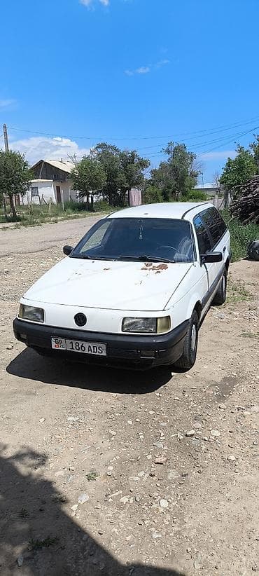 кпп тди: Volkswagen Passat: 1988 г., 1.8 л, Кол менен иштөөчү, Бензин, Универсал — 2