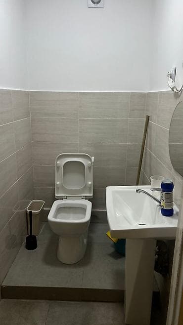 Коммерческая недвижимость: Аренда офисов, 115 м², В бизнес центре, 1 линия, С отдельным входом, С отдельным сан узлом — 5