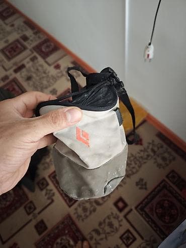 Аксессуарлар: Chalk bag RU: Мешочек для магнезии Black Diamond Mojo Zip, новая — 2