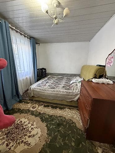 угловой дом: 📌АДРЕС: Срочно продаётся угловой дом в районе Кызыл-Аскера, по — 6