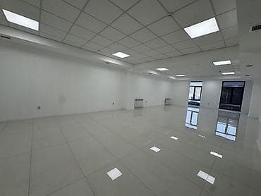 продажа участок в бишкеке: Сдаю офис в БЦ ЗОЛОТОЙ на длительный срок 87.43 кв м 6 этаж 2 окна — 4