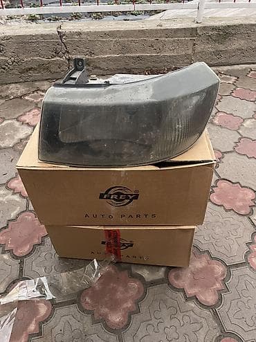 ГБО: Комплект передних фар Ford 2003 г., Оригинал — 1