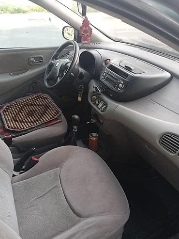 Продажа авто: Nissan Almera: 2000 г., 1.8 л, Механика, Бензин, Хэтчбэк — 9