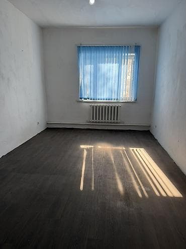 ялтинская 121: Сдаю комнату для проживания. Бишкек. Район ГЭС2. (Без детей) — 1