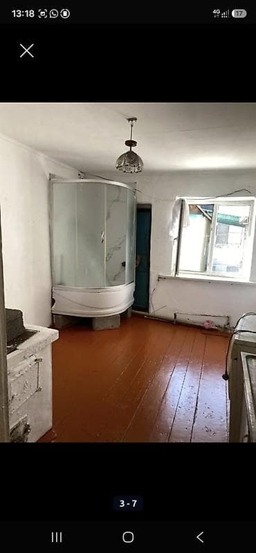 простой: Продается дом в Кызыл Аскере (ул. Орозова), участок 2,2 сотки(полдома) — 10