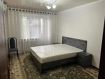 flat osh: 3 комнаты, 63 м², ул. Московская / Уметалиева Индивидуалка, 4 этаж, Евроремонт — 1