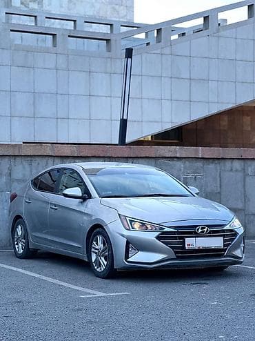 echo platz: Hyundai Elantra: 2019 г., 2 л, Автомат, Бензин, Седан — 2