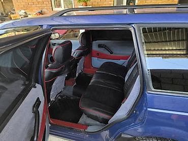 v klass: Volkswagen Passat Variant: 1991 г., 1.8 л, Механика, Бензин, Универсал — 6