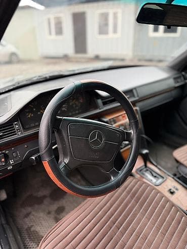 граната на мерс: Mercedes-Benz W124: 1994 г., 2.2 л, Автомат, Бензин, Седан — 5
