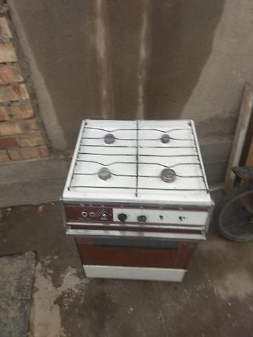 Газовая плита с духовкой, классический дизайн - 4 газовые конфорки на