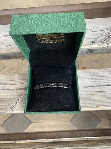 Браслет Lacoste в фирменной коробке. - Материал: металл (нержавеющая