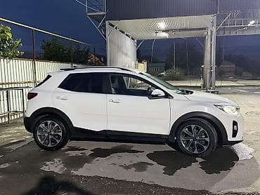byd e1: Kia Stonic: 2019 г., 1.6 л, Автомат — 8