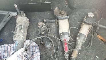 Угловые шлифмашины (болгарки), набор Описание: - Несколько сетевых — 1