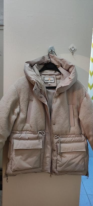 Кофты, свитеры: Пуховик, Короткая модель, С капюшоном, Приталенная модель, L — 2