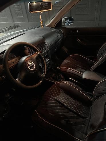 Продажа авто: Volkswagen Golf: 2001 г., 1.6 л, Механика, Бензин, Хэтчбэк — 7
