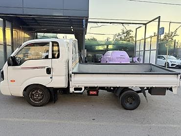 bongo: Kia Bongo III бортовой грузовик - Компактный развозной грузовик с — 1