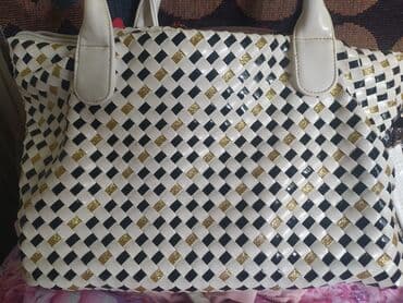 кошелек мужской бишкек: Продаю женские сумки 
все по 300 сом 
находимся в 7 микр по Жукеева — 3