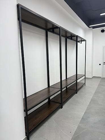 Торговое оборудование: Торговое оборудование для магазина/шоурума Два золотых стеллажей — 6