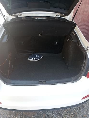 hundai elantra: Skoda Octavia: 2014 г., 1.6 л, Автомат, Бензин, Седан — 7