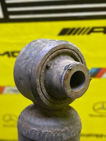 тормозных систем: Задний амортизатор Subaru Оригинал, Япония — 2