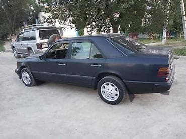 будка на мерседес: Mercedes-Benz W124: 1989 г., 2.5 л, Автомат, Дизель, Седан — 9