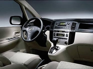 тойота корса: Toyota Corolla Verso: 2003 г., 1.8 л, Минивэн — 5