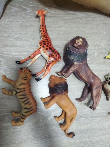 набор щенячий патруль: Набор фигурок различных ж,ивотных, включая диких зверей, таких как — 1