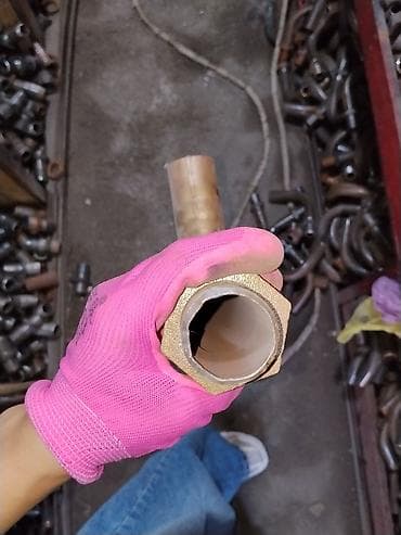 Латунный изогнутый патрубок с резьбовым подключением - Материал — 2